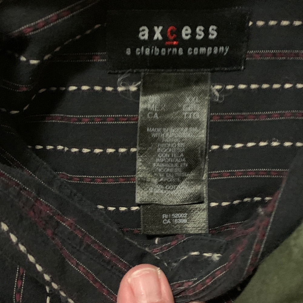 3 button down mens XXL - Picture 2 of 4